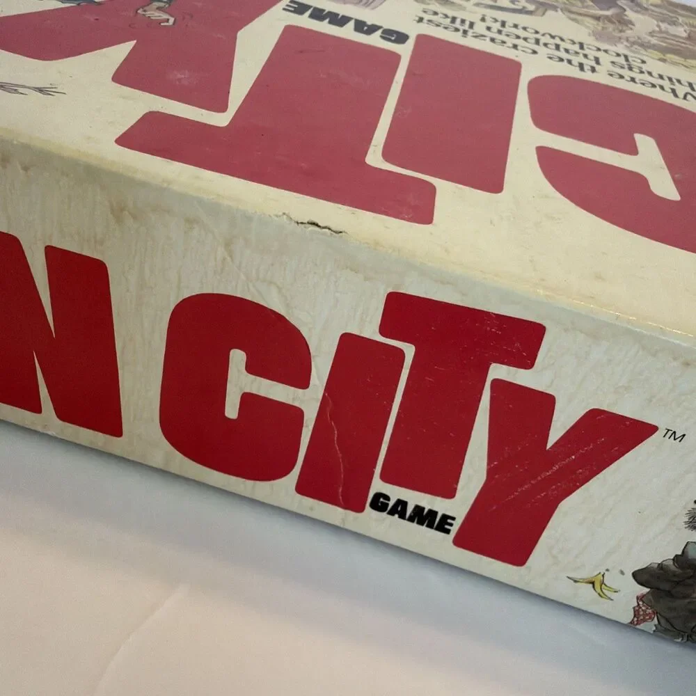 Parker Brothers Fun City Board Game Vintage 1987 Jack Davis Artwork Family Night